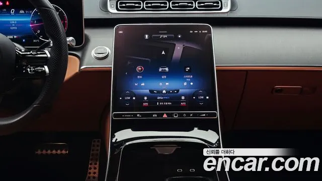 Mercedes-Benz S-Class — Фото автомобиля 12