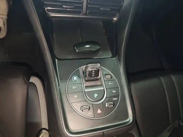 BYD Seal 05 DM-i — Фото автомобиля 13