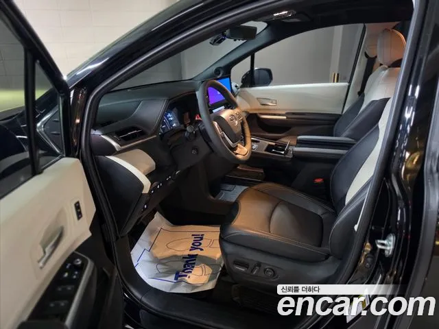 Toyota Sienna 4th Gen — Фото автомобиля 10