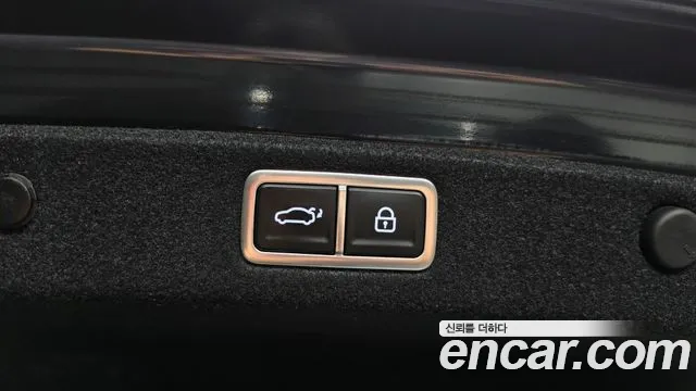 Hyundai Grandeur GN7 — Фото автомобиля 18