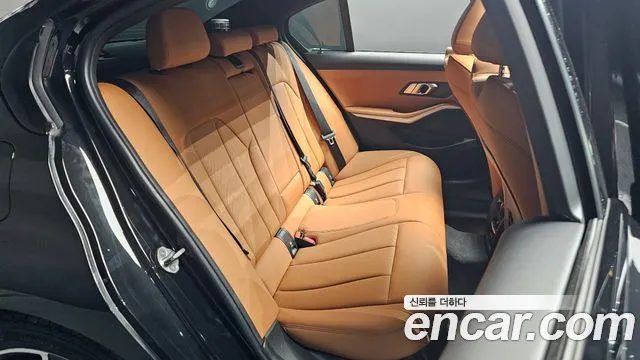 BMW 3-Series 3 серия (G20) 320i M Sport — Фото автомобиля 10