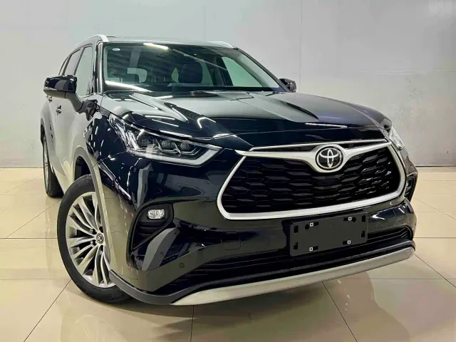 Toyota Highlander — Фото автомобиля 3