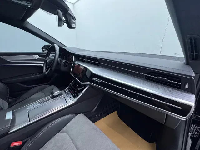 Audi A6L — Фото автомобиля 13