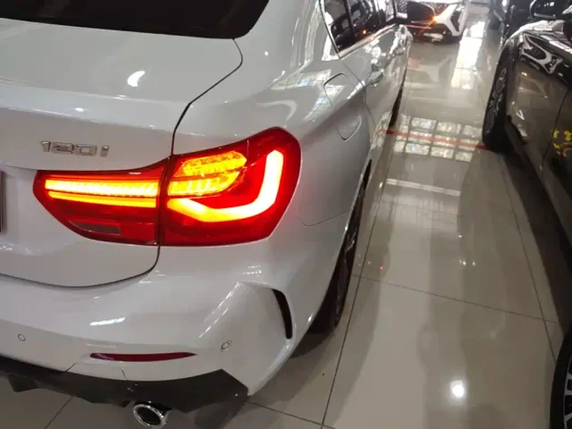 BMW 1 Series — Фото автомобиля 7