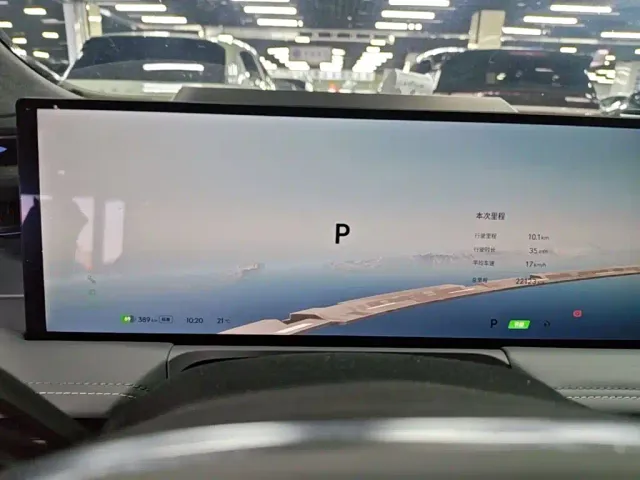 Geely Galaxy E8 — Фото автомобиля 11