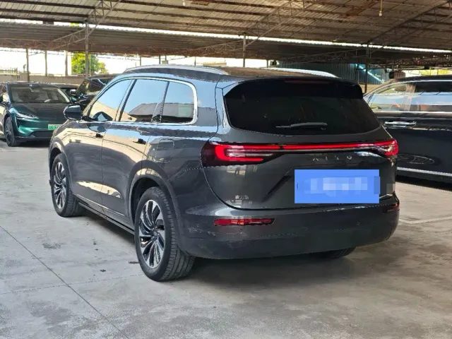 Aito M7 — Фото автомобиля 6