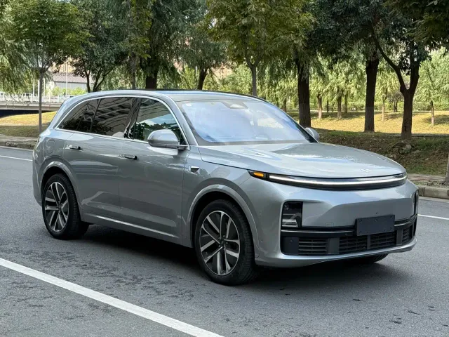 Li Auto L7 — Фото автомобиля 3
