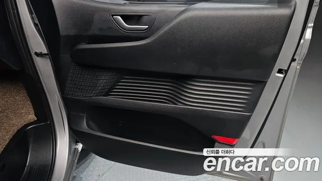 Hyundai Staria Staria Карго 3 места — Фото автомобиля 24