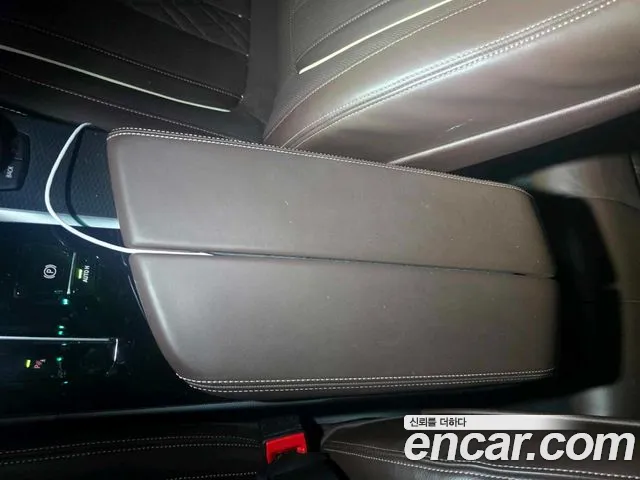 BMW 5 Series G30 — Фото автомобиля 12