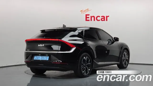 Kia EV6 — Фото автомобиля 2