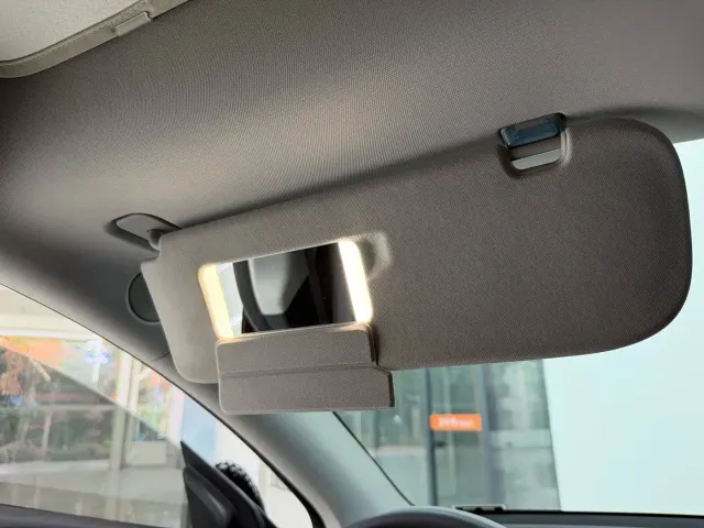 Tesla Model Y — Фото автомобиля 14