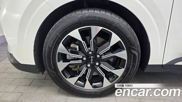 Kia Canival Carnival 4 поколение Бензин 7 мест Outdoor — Фото автомобиля 5