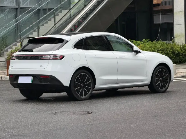 Aito M5 — Фото автомобиля 4