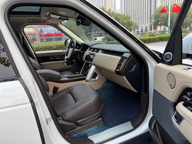 Land Rover Range Rover — Фото автомобиля 10