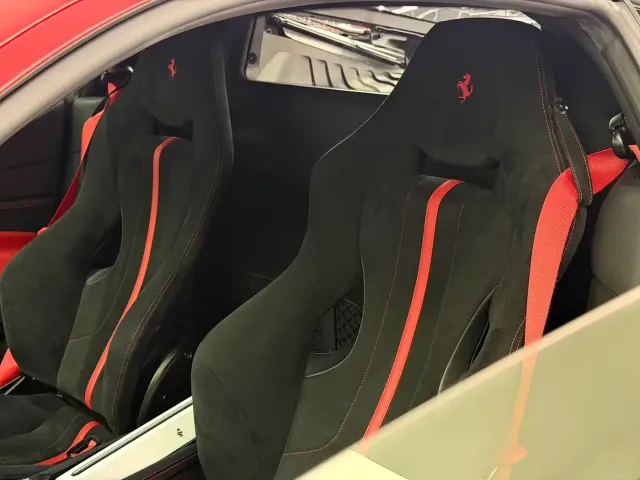 Ferrari F8 — Фото автомобиля 15