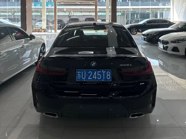 BMW 3 Series — Фото автомобиля 3