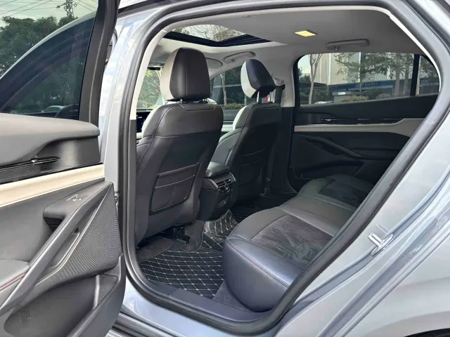 Ford Mondeo — Фото автомобиля 6