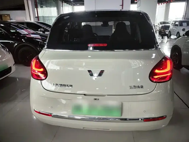 Wuling Bingo — Фото автомобиля 5