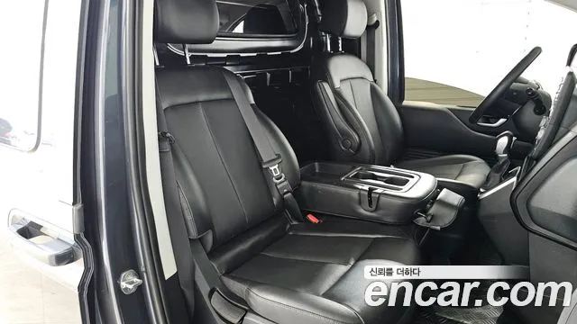 Hyundai Staria Staria Карго 3 места — Фото автомобиля 11