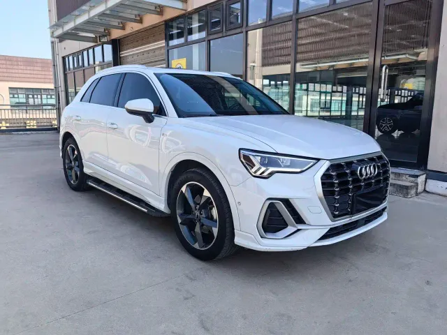 Audi Q3 — Фото автомобиля 2