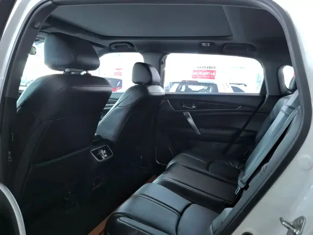 Honda UR-V — Фото автомобиля 9