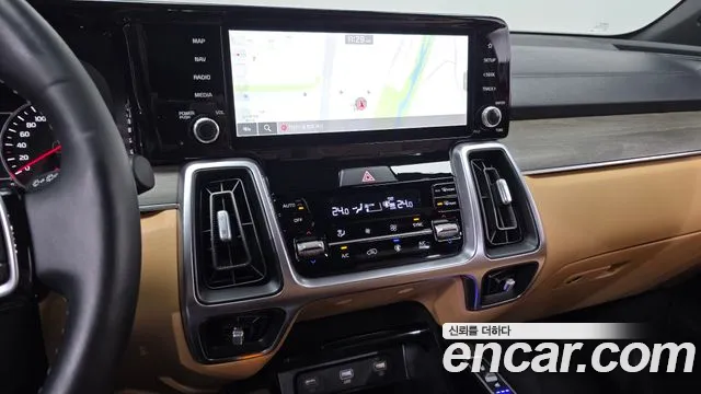 Kia Sorento Sorento 4-е поколение Бензин 2.5T 2WD — Фото автомобиля 15