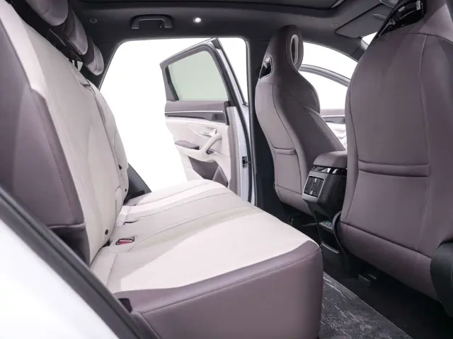BYD Song PLUS — Фото автомобиля 26