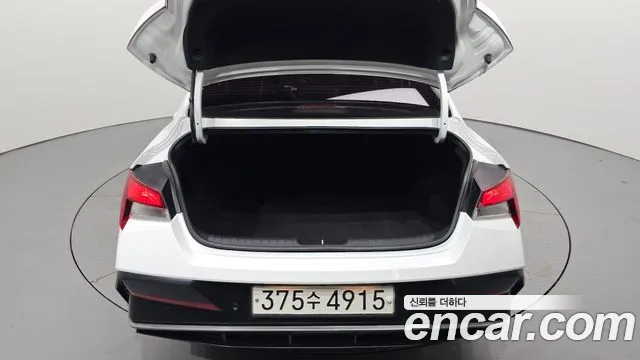 Hyundai AVANTE Новый Avante (CN7) — Фото автомобиля 7