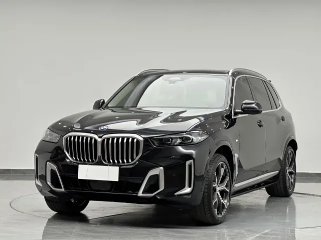 Фотография автомобиля — BMW X5