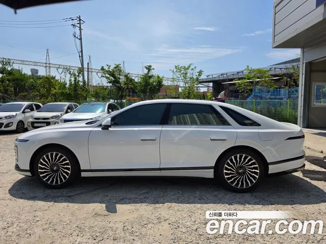 Hyundai Grandeur GN7 — Фото автомобиля 3