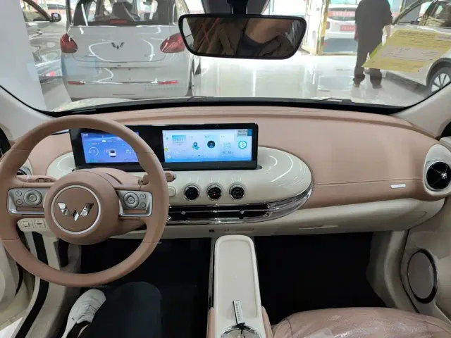 Wuling Bingo — Фото автомобиля 5