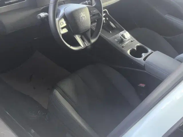 BYD Qin PLUS — Фото автомобиля 9