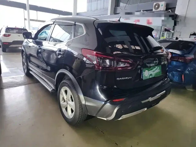 Nissan Qashqai — Фото автомобиля 4