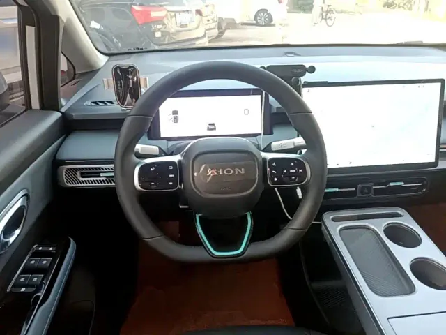 GAC Aion Y — Фото автомобиля 10