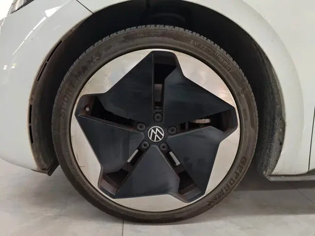 Volkswagen ID.3 — Фото автомобиля 13