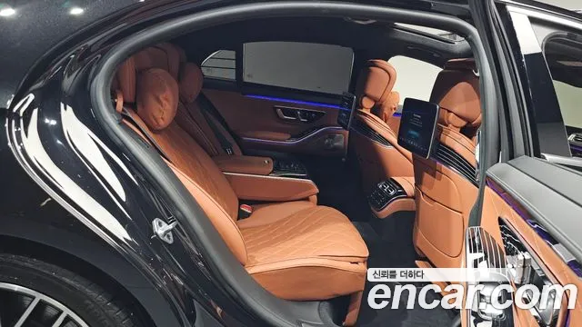 Mercedes-Benz S-Class — Фото автомобиля 8