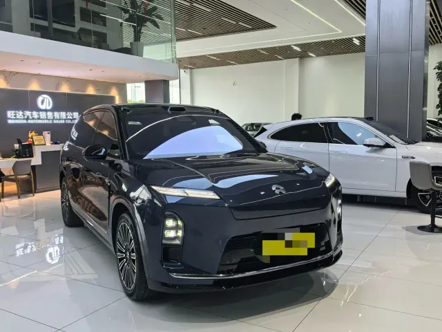 Nio ES8 — Фото автомобиля 3