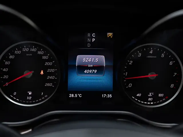 Mercedes-Benz V-Class — Фото автомобиля 5