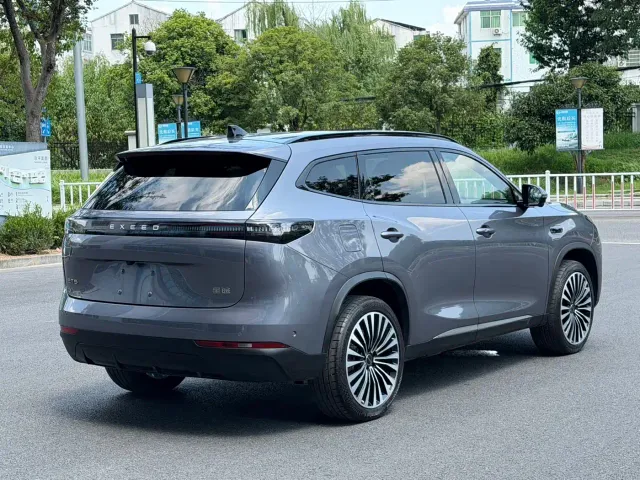 Exeed Starway E05 — Фото автомобиля 5