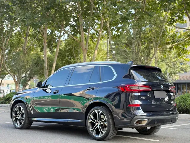 BMW X5 — Фото автомобиля 9