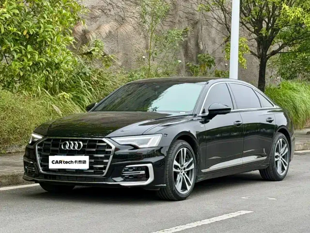 Фотография автомобиля — Audi A6L
