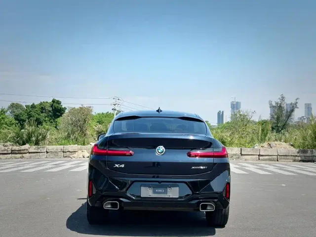 BMW X4 — Фото автомобиля 5