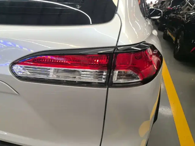 Toyota Corolla Cross — Фото автомобиля 7