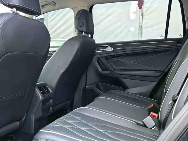 Volkswagen Tiguan L — Фото автомобиля 4