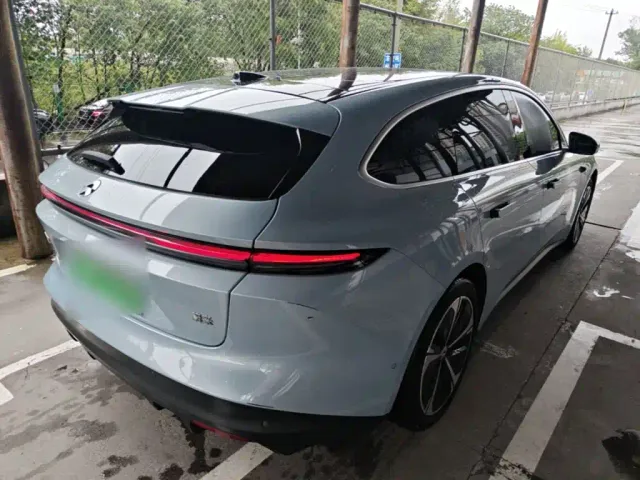Nio ET5 Touring — Фото автомобиля 6