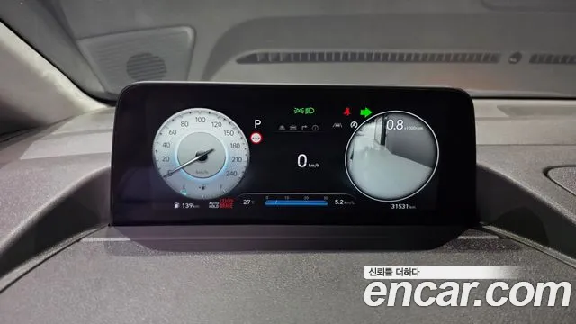 Hyundai Staria Staria 4WD Lounge 9 мест — Фото автомобиля 8