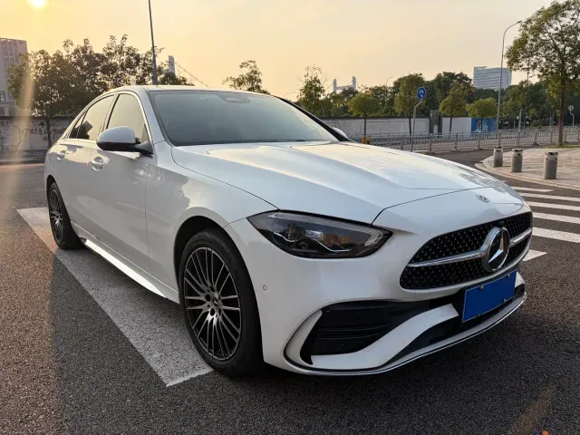 Mercedes-Benz C-Class — Фото автомобиля 2