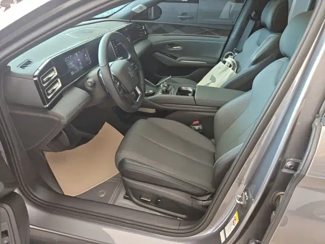 BYD Qin L — Фото автомобиля 14