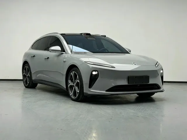 Фотография автомобиля — Nio ET5 Touring