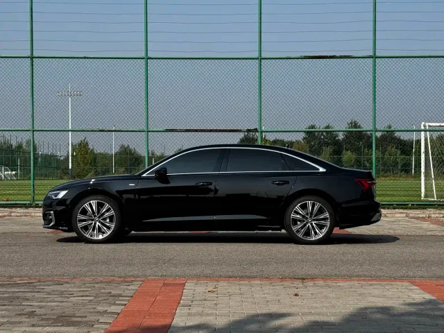 Audi A6L — Фото автомобиля 3